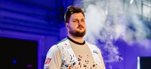 Snax secures first place by number of maps played on pro scene