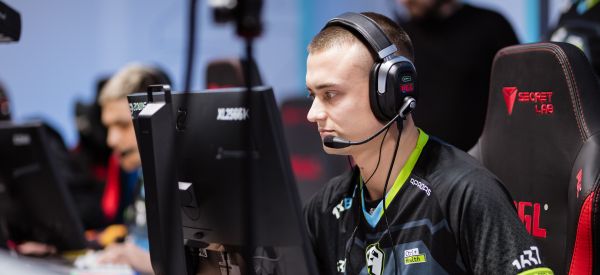 seized complains about computers at RMR tournament